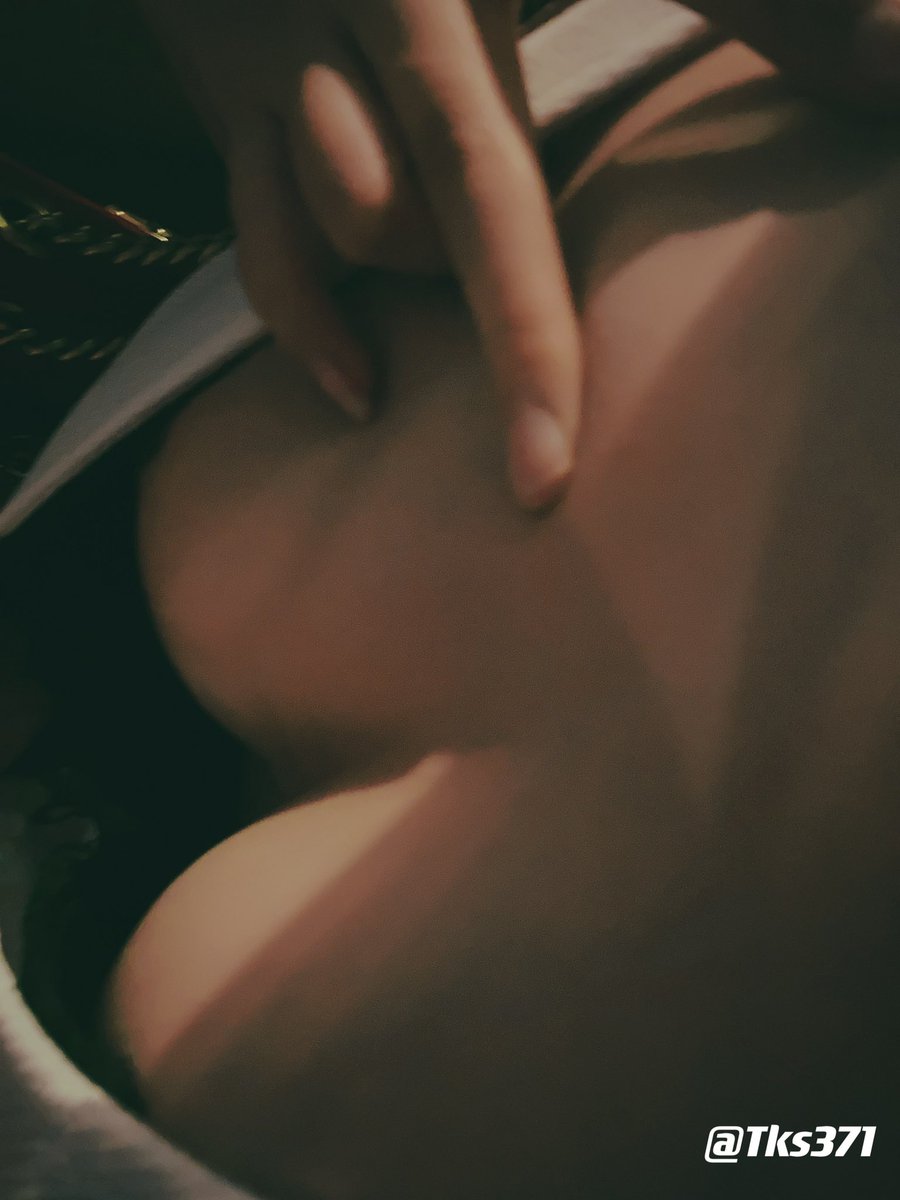 小红帽杀了大灰狼
小女孩烧掉那村庄
回不去的六一
弄丢了的童年
迷失在黑夜
却找不回寻找光明的眼 https://t.co/fC82igTakK