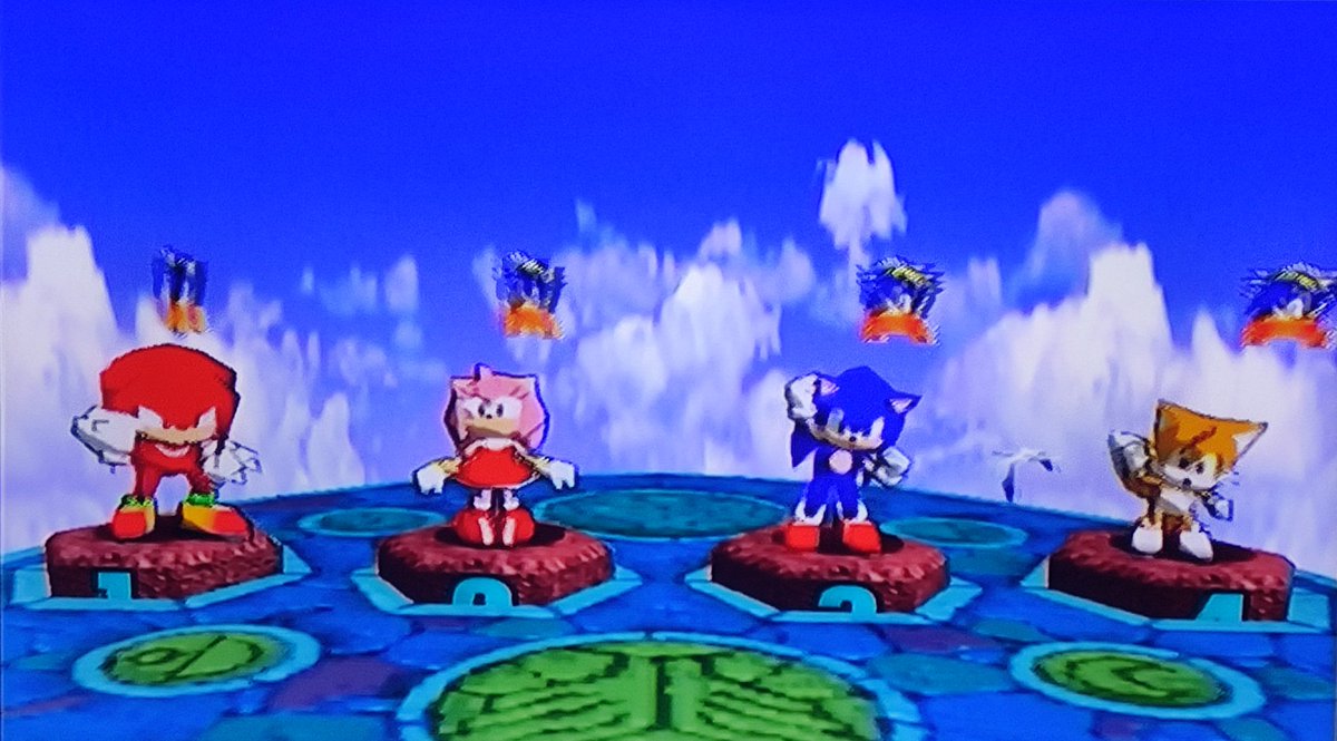 TPixelgirl's tweet photo. Jugando al Sonic Shuffle, para que luego digan de la dificultad del Dark Souls 😂
#sonic #dreamcast #sonicshuffle  #Retro https://t.co/LIcqOWNMx7