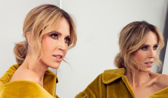 Cuando le dicen a Alejandra azcarate que #AlqueríaPoneLaLeche pero líquida porque la de en polvo se acabó