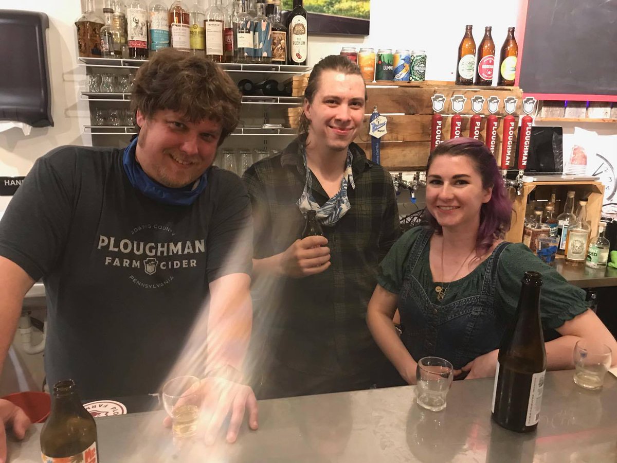 PloughmanCider's tweet photo. New Single-Varietal Series Launches, Taproom Re-launches! - https://t.co/G6aXQe3JlC #somociderregion #pacider #ArkansasBlack #GoldRush #singlevarietalcider https://t.co/pItl6a5UnD