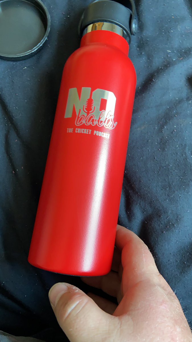 Also arriving today a new water bottle from <a href="/RunbottUK/">Runbott</a> and <a href="/NoBallsTCP/">No Balls: The Cricket Podcast</a>