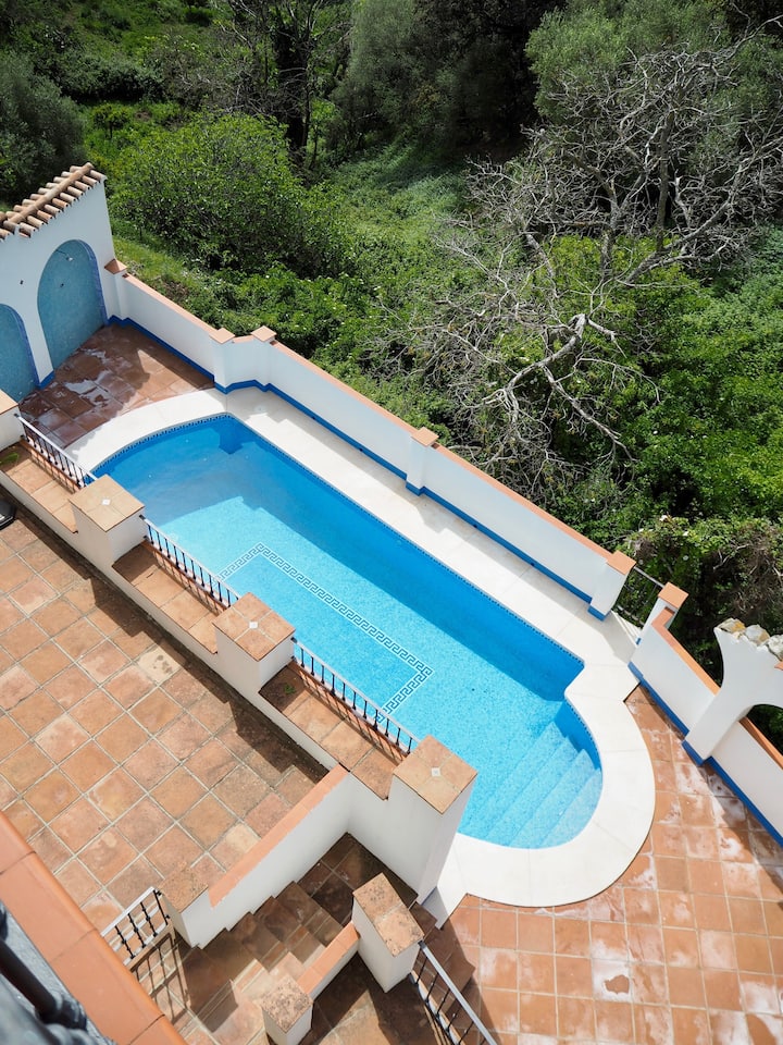 ubiworkCo's tweet photo. Have a peak to our accommodation for #remotework in GaucΓn, MΓ‘laga π»
"The Casa Azulβ is a three-bedroom townhouse with a shared pool. Check out for more details in https://t.co/P0OTtB1Jhk β‘οΈ
#ubiwork #remoteoffice #travelmalaga https://t.co/EklSm8x7nA