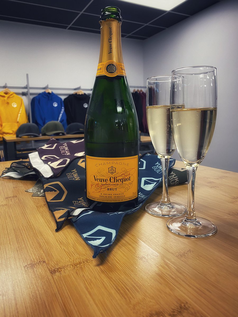 tannerhougen's tweet photo. New store opening today - small celebration last night 🤝♥️ https://t.co/Okaw7hFHuU