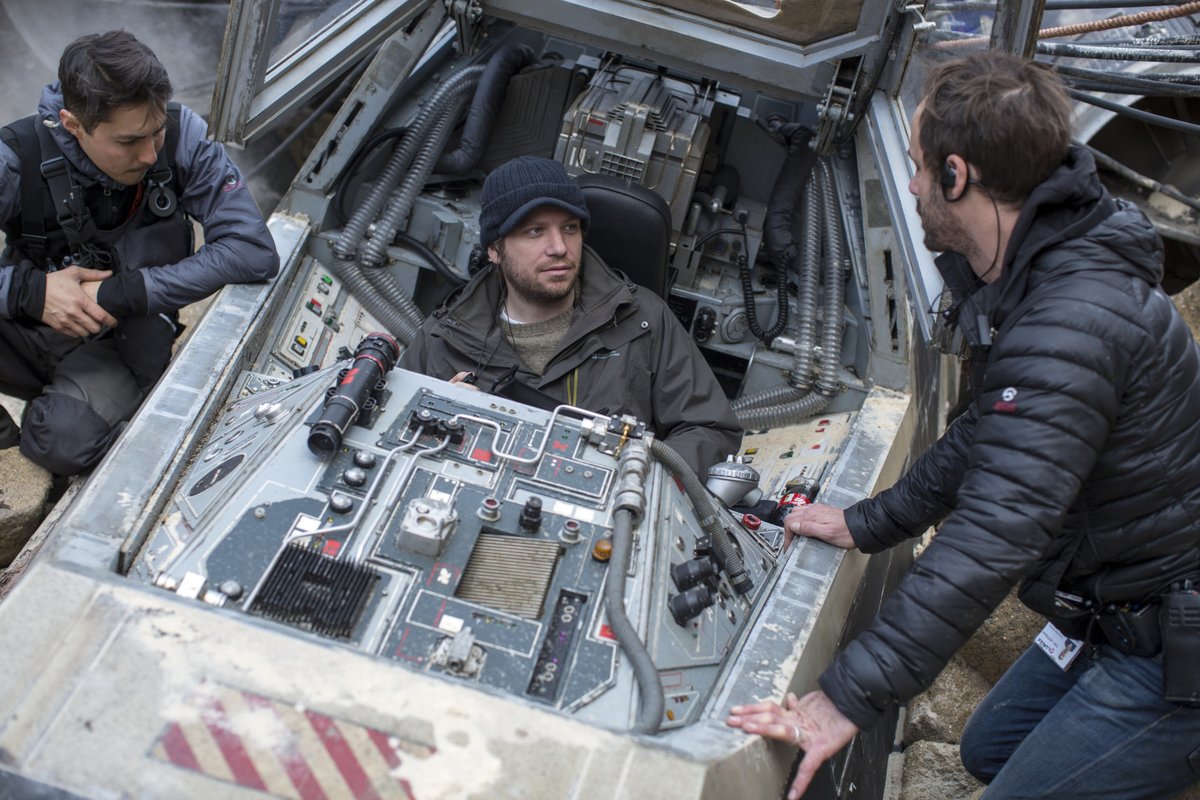 4K Star Wars Shots tweet media