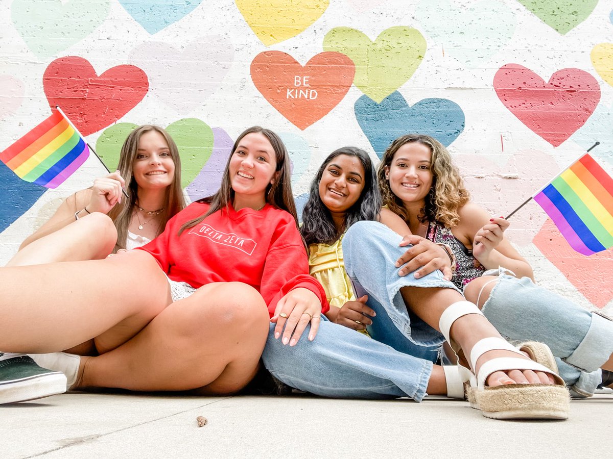 Delta Zeta Sorority tweet media