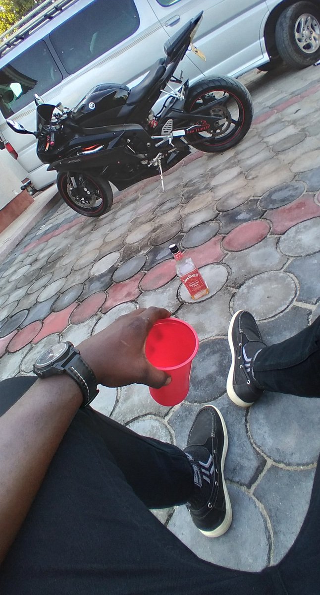 ThatNigger85's tweet photo. I dont drive, I move Souls 😎

#DontDrinkandDrive
#TheSimpleLifeOfChawa https://t.co/F7s3lXbV3Z