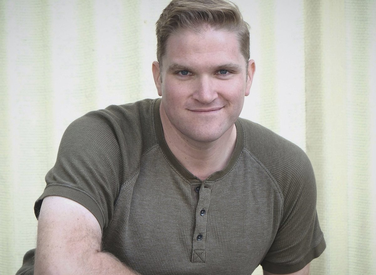 DutchApple's tweet image. Thank you, @BroadwayWorld for the wonderful interview with Nicholas J. Pearson, starring as the "Beast" in Beauty and the Beast...opening on Thursday, June 3! 

"The Beast is all brooding and angry, which is not at all like me ... "

bit.ly/3g4KX5n