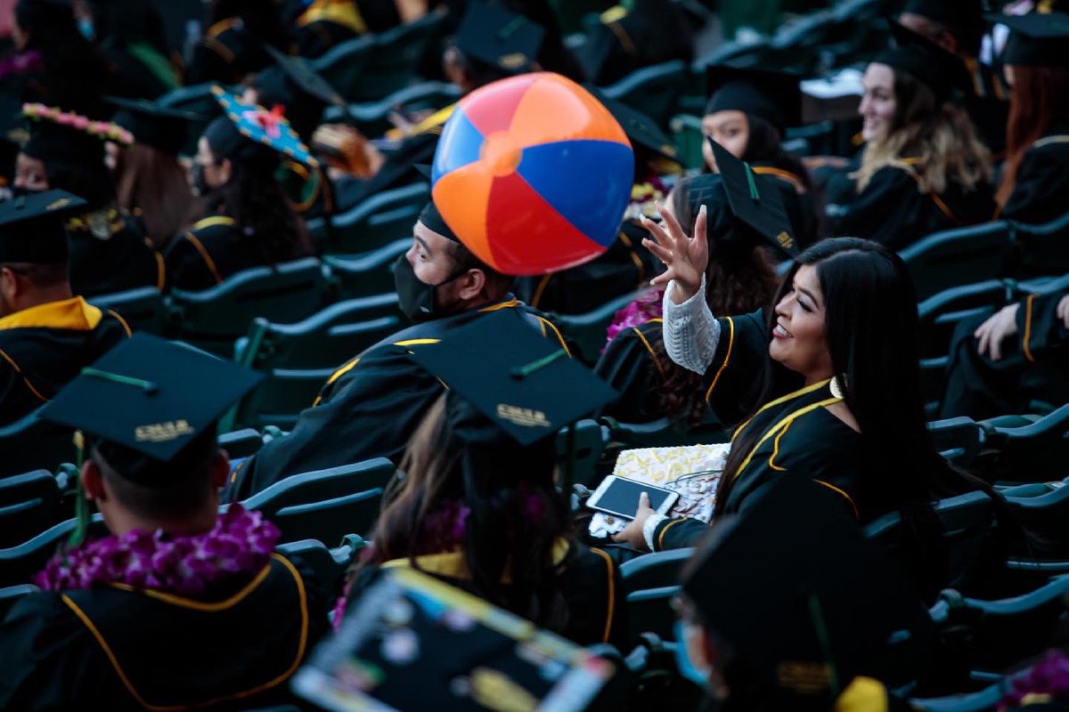 richardgrant88's tweet photo. Alright here are some of my pictures from Saturday’s College of Health and Human Services graduation. 

You can find the full story that I wrote over at the @signaltribune 

#graduation #beachgrad2020 #beachgrad2021 #csulb #csulbgrad #longbeach #longbeachcalifornia #lbc #lbsu https://t.co/0HxAMg2R2D