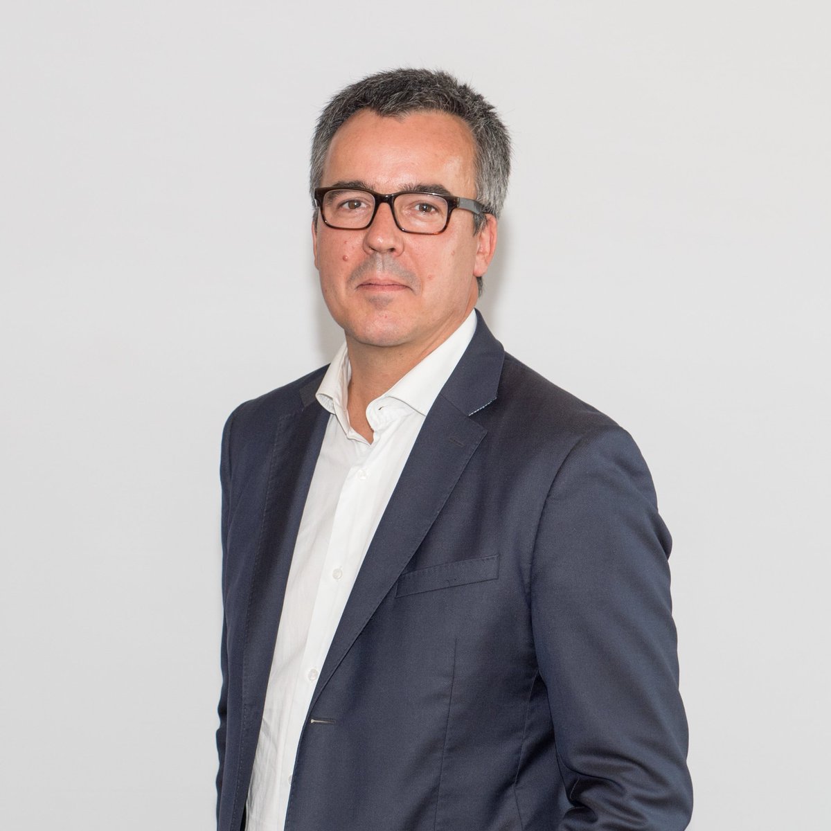 Avec <a href="/santeavoixhaute/">lasantéàvoixhaute</a> on reçoit Franck Grimaud, DG de <a href="/valnevaSE/">Valneva</a> entreprise biotech à St Herblain. On parlera du VLA2001, seul candidat vaccin inactivé et adjuvanté contre la COVID-19 en développement clinique en Europe.
Jeudi 3/06 à 18h30 en ligne: cutt.ly/snrw5T6