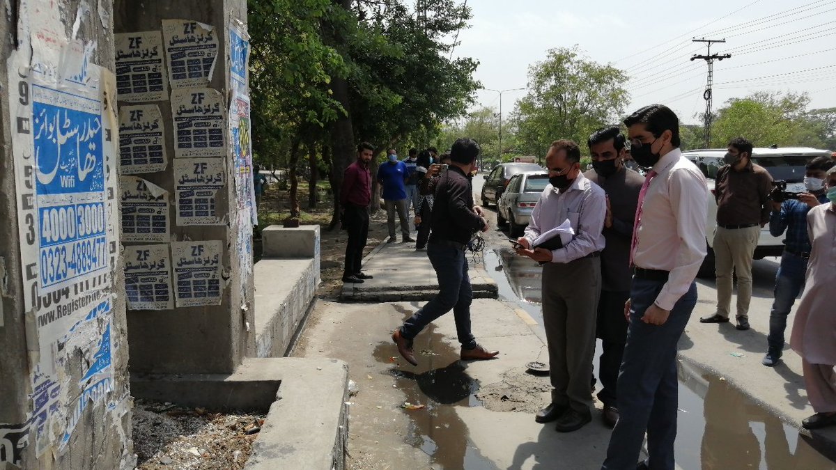 CaptainUsman's tweet image. بس سٹاپ پر انتظار کرنے کے لیے مناسب انتظام شہریوں کا بنیادی حق اور روزانہ لاکھوں افراد کی ضرورت ہے۔وحدت روڈ پر کئی سال سے نامکمل بس سٹاپس کی تکمیل کے لیے متعلقہ محکموں کو ہدایات جاری کر دی ہیں۔شہر کے باقی علاقوں کی رپورٹ بھی طلب کر لی ہے
#Lahore #BusStops #waiting #BasicNeed