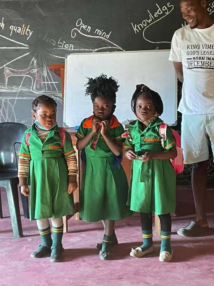 WomenInfluence_'s tweet photo. Time goes by, and our girls grow up by leaps and bounds! They’re making incredible progress, and it’s all thanks to you and your help! Please don't stop!
A week ago, the girls watched "Three Pigs" cartoon and chess lessons. In addition to the basic… https://t.co/RoRk9cunuH https://t.co/EUYSTFEp4U