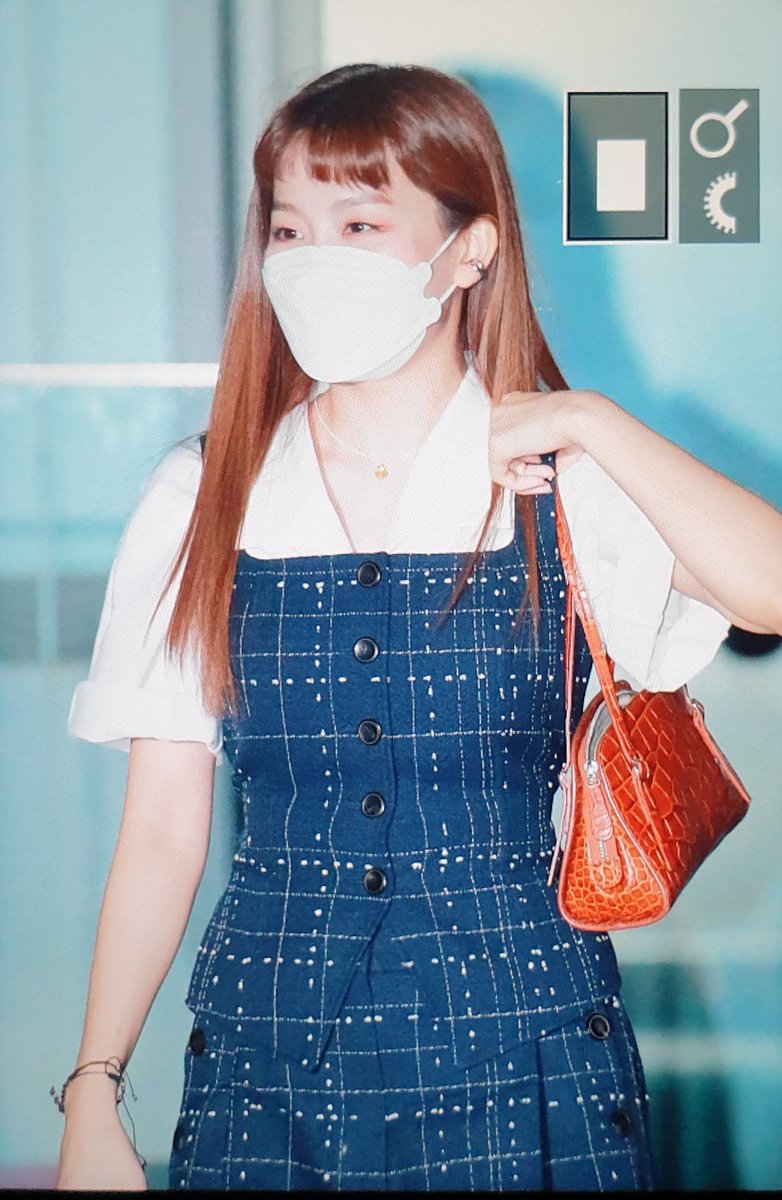 Blue Moon tweet media