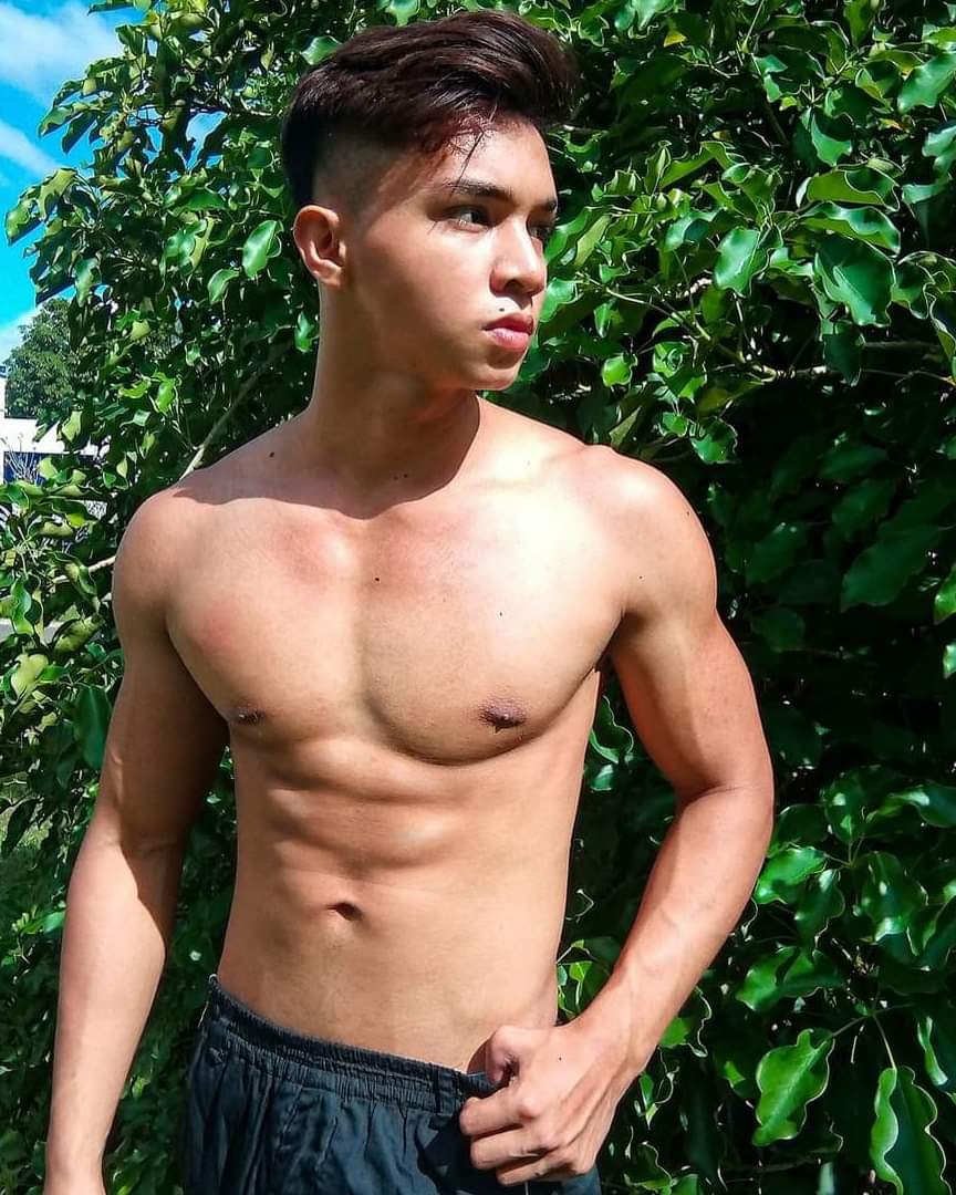 DaksElree's tweet photo. Di naman sa pag yayabang 7 inches talaga pasensya naming mga cyclist .

I'm available for vidjakul and selling videos , VIBER - 09274627973 https://t.co/AJxBILYhsx