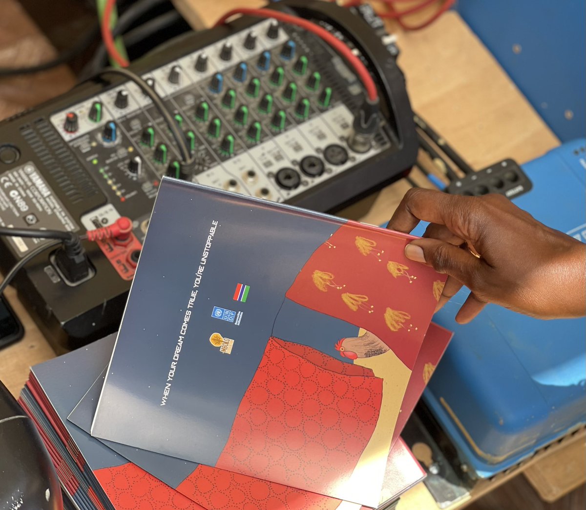 UNDP_TheGambia's tweet photo. Excited to have our partners @FandemaMBolo onboard to share with guests the work they do in partnership with @UNDP #Gambia in order to achieve the #SDGs &amp; the #ClimatePromise 

#FekamaTradeFair 
#RenewableEnergy 
#ClimateAction https://t.co/XjmX4bYggu