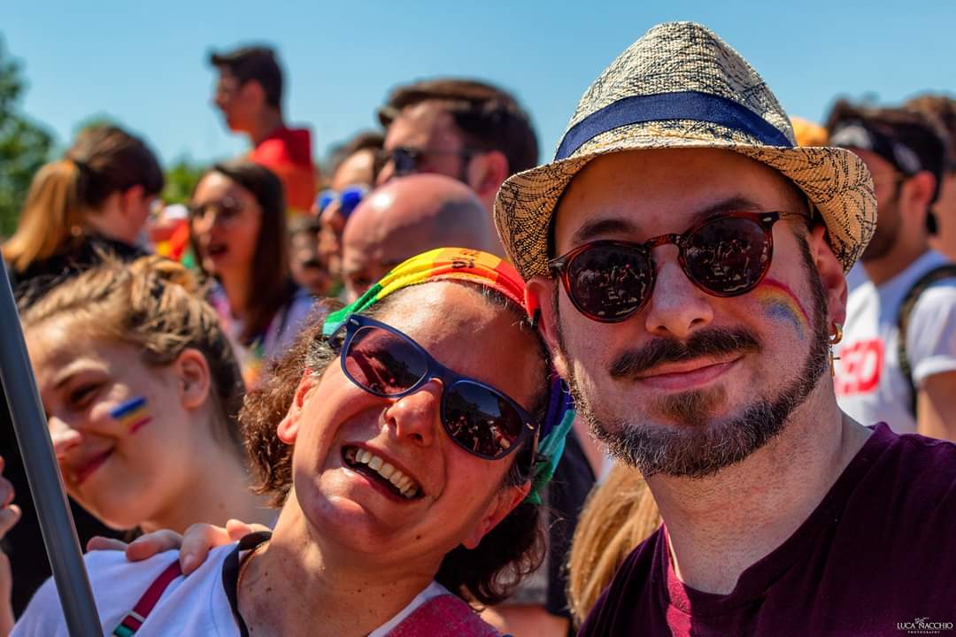 adeoli1011's tweet image. Per me la data del 1 giugno dal 2019 è  legata ad un ricordo splendido,  il  #ModenaPride! E questa foto! ⤵️
