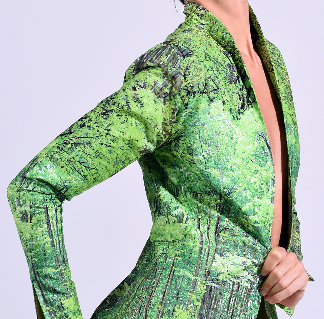 MOIXAClothing's tweet photo. Create your own unique piece. We offer
you the opportunity to choose your embellishment
colours, giving you a more bespoke experience.
#model Aneta Kocisova #photo by Gibson Blanc #madetoorder #investmentdressing #designedtolast #wearyourimagination #moixa #livelovefashion https://t.co/eq7l5LkqSz