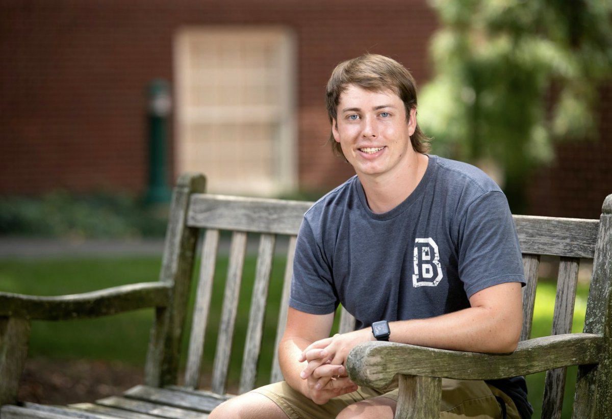 MartineBotany's tweet photo. Wooo! Congrats @Jon_D_Hayes, winner of a 2021 @AmSocPlantTaxon Undergraduate Research Prize in recognition of "undergraduate students who have completed an outstanding, independent research project in plant systematics." #RayBucknell https://t.co/wR7KxsAt5A