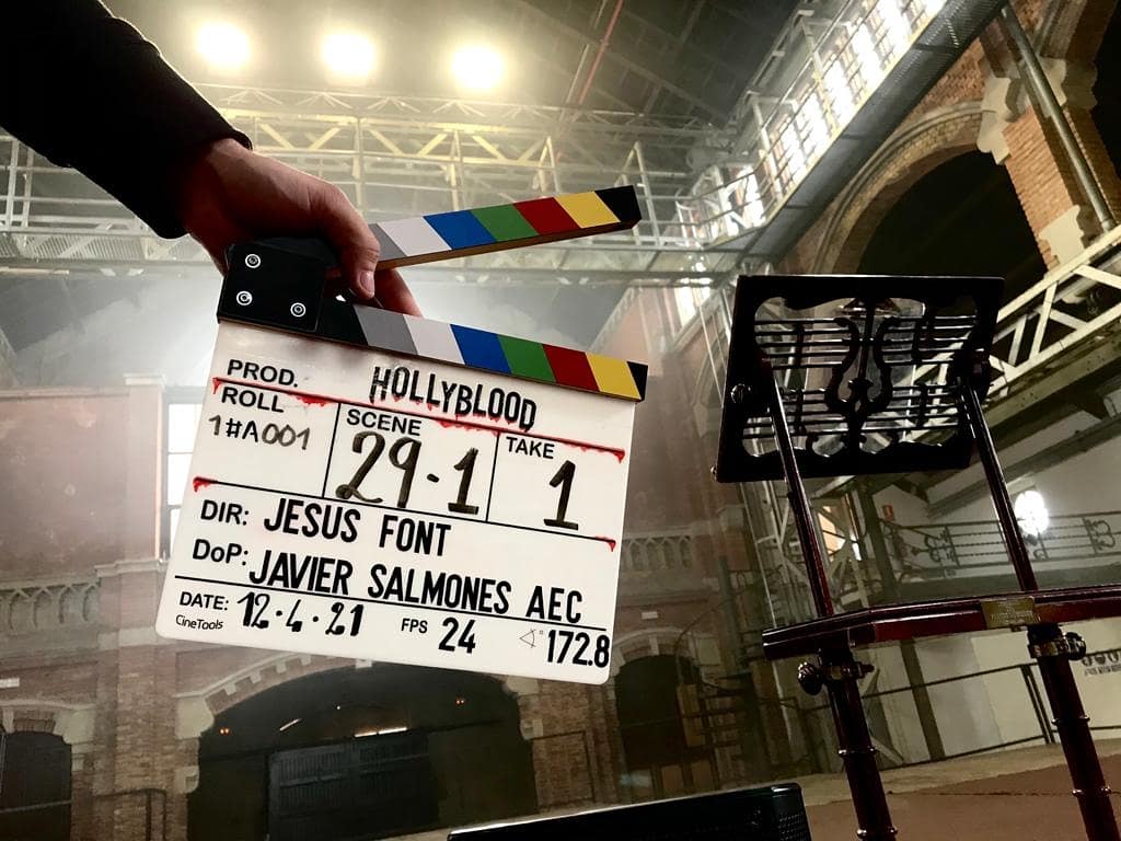 comareacast's tweet photo. Muy orgullosas de nuestra jovencísima actriz @lara_boedo, que ha finalizado el rodaje de @HollyBloodFilm. Esto no ha hecho más que empezar querida! 😉 Gracias mil a @lacanicafilms
@suicafilms #jesusfont @filmax @carmenutrillacasting ❤️
#LaraBoedo #TalentoComarea https://t.co/4fLukFwiD8
