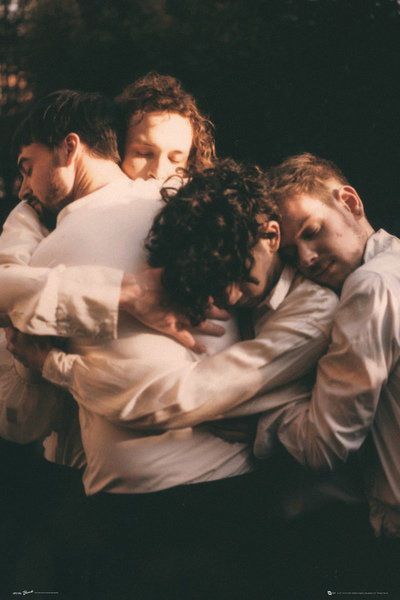 The1975ARG's tweet photo. 1st June, The 1975 🖤 https://t.co/5Hts36CxY8