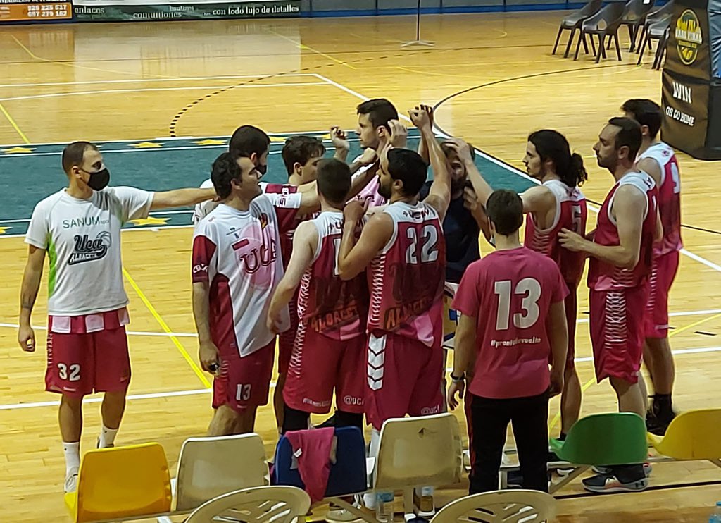 ucacb's tweet photo. 🔥 ¿Quieres acompañar a nuestros séniors a la fase de ascenso a Liga EBA? 

🔝 Te proponemos un gran plan de sábado; viaje en autobús para animar al equipo! 

➡️ Precio bus + entrada reservada: 15€

📩 Manda un correo a ucaaficionf4@gmail.com y te contamos más. https://t.co/DJXOpgCJA5