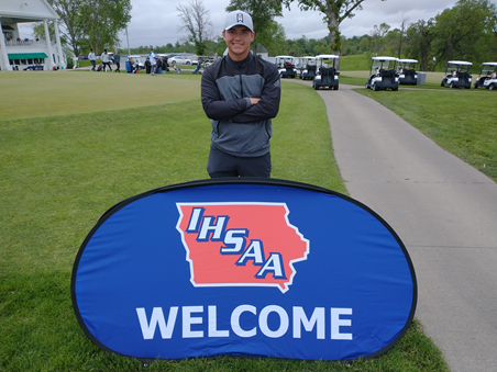 Mid_Prairie's tweet photo. Dominic McCain competed at the class 3A Boys State Golf Tournament last week.  He played well and finished 11th out of 68 golfers. Congratulations Dominic! #mphawks #seethestars #seeforyourself https://t.co/l7hB2GOepg