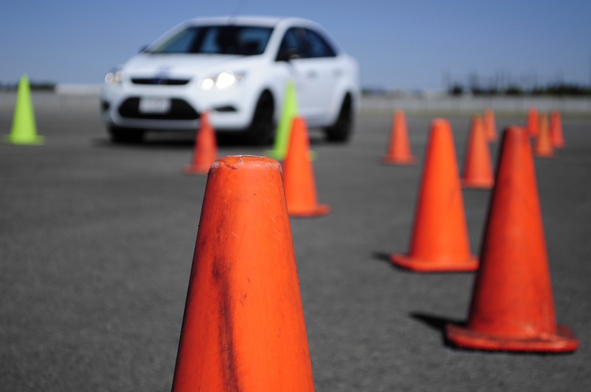 NASEMTRB's tweet photo. Automation can help you park, stay in your lane, & brake to avoid a crash. “We need to be clear about speaking to the public about what they can look forward & why this deserves their consideration”-Jane Lappin. More in our blog
#TRBautomated #TRBexplorers
https://t.co/ntGjwgKduZ https://t.co/FfH6fMQ9ly