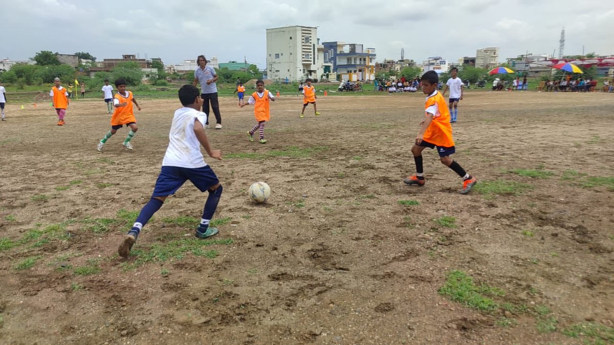 slumsoccer's tweet image. The dazzling Edukick football tournament kicked off! 6 teams from various Edukick operational communities are fray for the title!  Stay tuned for more action from the field. @laureussport  #edukick #sportsanddevelopment #footballtournament #ﬁtness #competition
