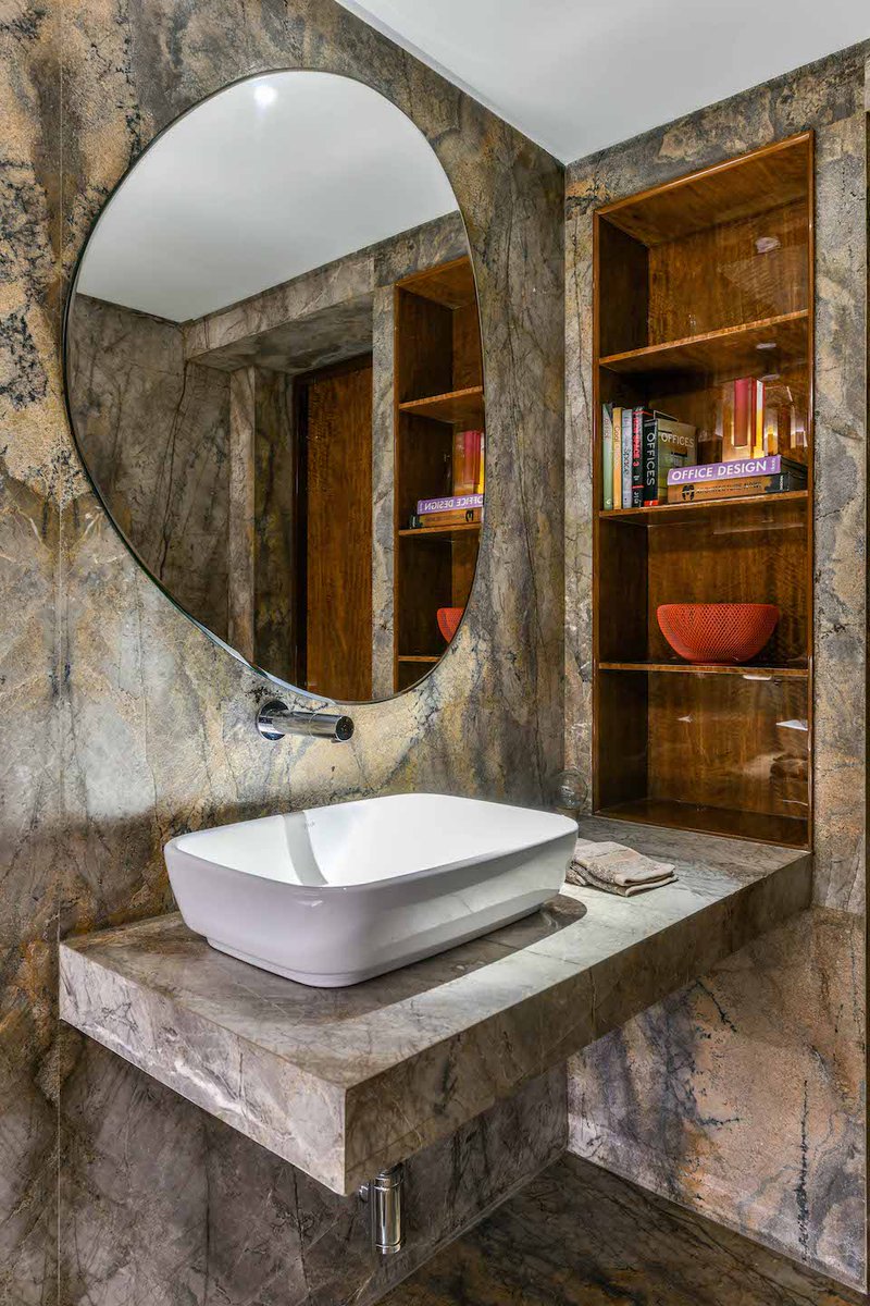 JTCPLDesigns's tweet image. We’ve always treated the concept of an ‘office’ as a destination rather than obligation. Because #WorkSpaceMatters

#JTCPLDesigns_HTSInteriors  #Design #JTCPLDesigns #Indianarchitects #officedesign