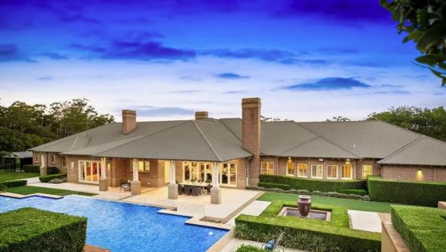 Ray Hadley fetches huge price for Sydney mansion. realestateau NSW via
