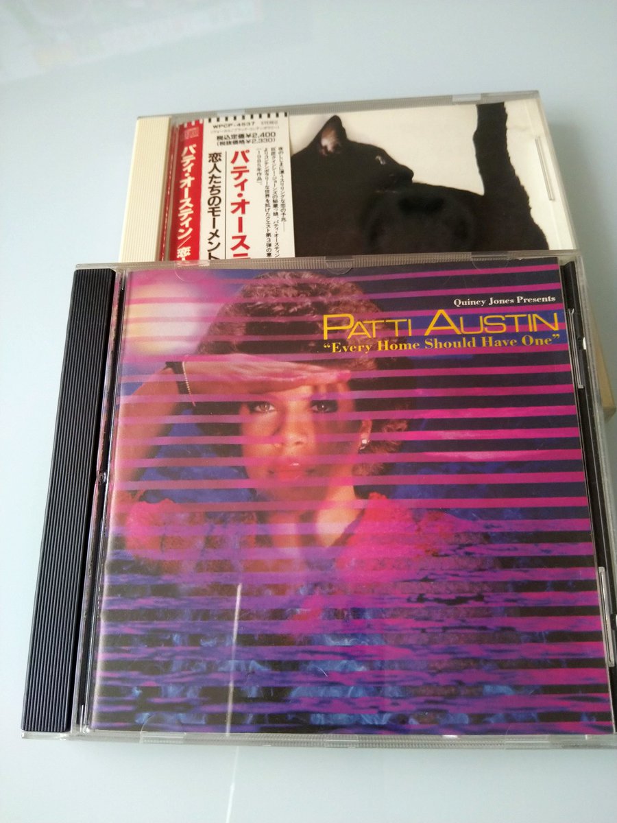 yacco717's tweet photo. 20代の頃は洋楽なんて全く聴かなかったのに、当時好きだったミュージシャンがオススメしてたから♡とノリで買ったCD。
懐かしくて実家から持ってきたのに聴かずに放置…
昨日、職場のラジオからこのアルバムの曲が流れてきて、「ｳﾜｧｧ( ꈍᴗꈍ)」となった
#PattyAustin 
#パティオースティン https://t.co/ZUpuLPin6O
