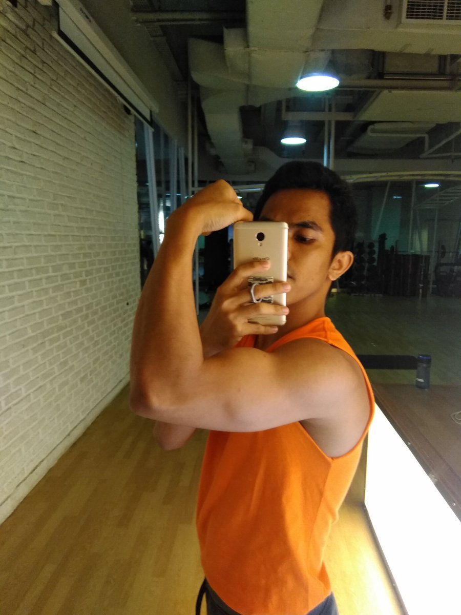 KelinciPaskah's tweet photo. QT with ur biceps/triceps.

Apalah ini 🤣 https://t.co/sWzivLIP1n