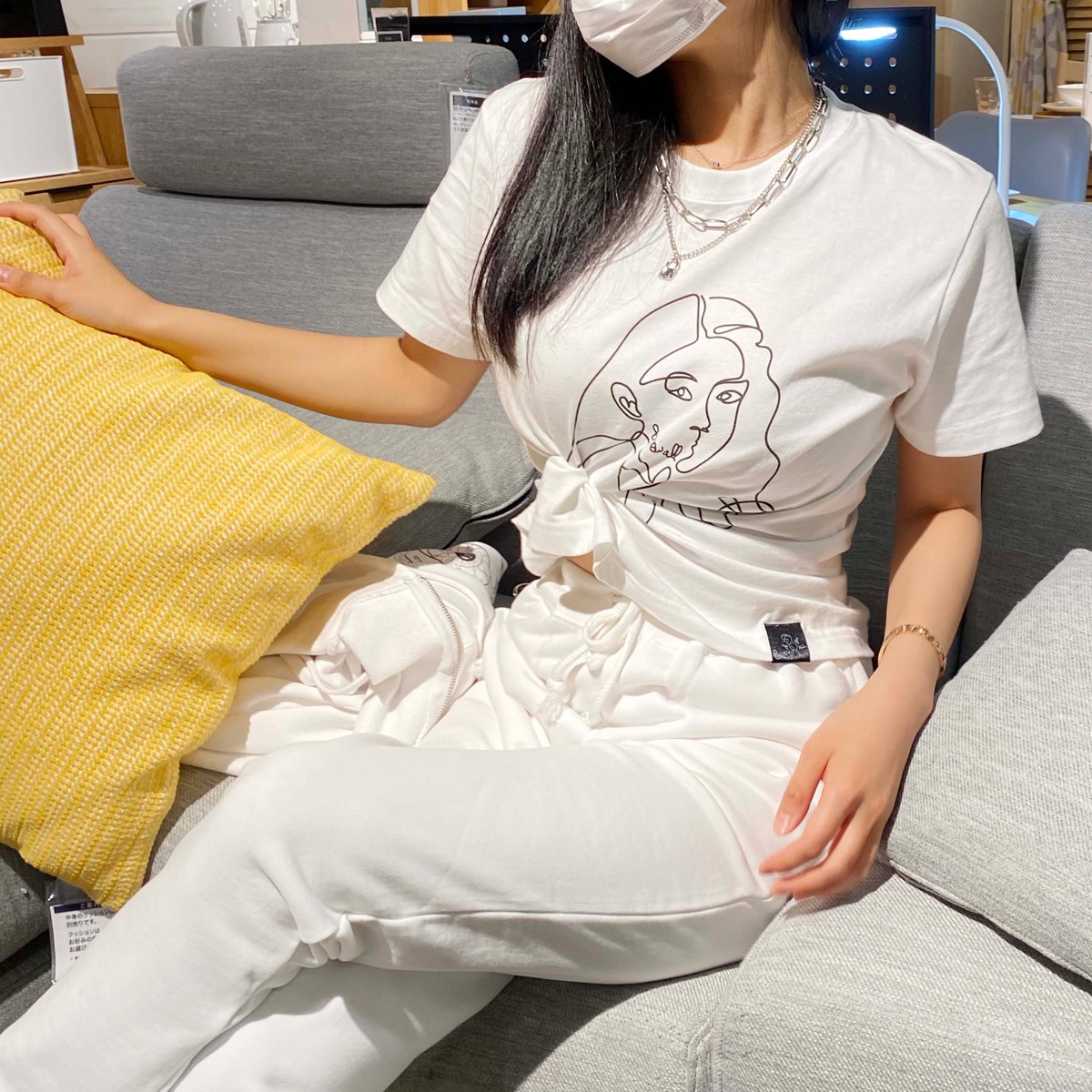 Newall على تويتر Bessie White Black 3850 男性verと購入される方多いです シンプルだけど存在感のある一枚なのでお揃いにおすすめ T Co Mlz1ngq1nn Andnewall ファッション Fashion Ootd コーディネート Style 今日の服 アパレル Ecサイト