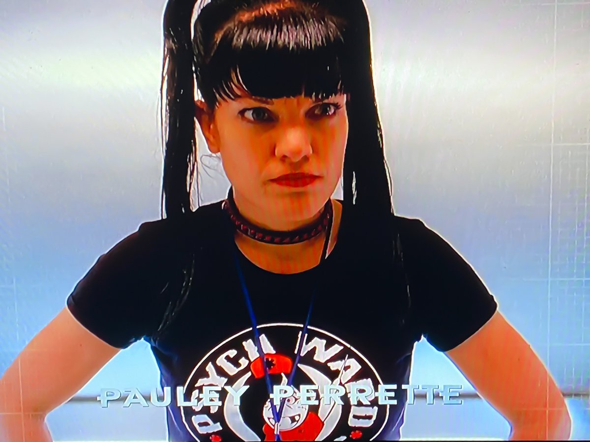 Watching an NCIS rerun with <a href="/PauleyP/">Pauley Perrette</a> wearing a <a href="/PsychWardSirens/">Psych Ward Sirens</a> t-shirt triggered mega fond memories of interviewing her 15 years ago. Never expected to be a <a href="/HouRollerDerby/">Houston Roller Derby</a> photographer and shoot the Sirens. Loved the swirling notions of her mind. Kind and unpretentious.
