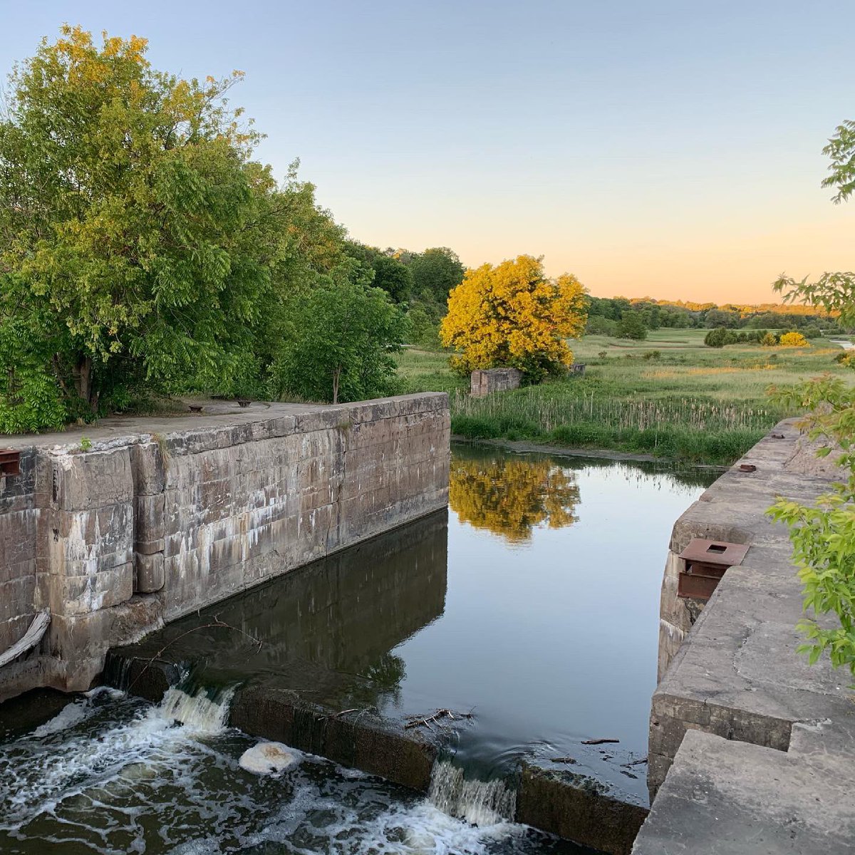 eugene_vin's tweet photo. Simple #summer (almost!) views #nokidaatrail @townofeg #EastGwillimbury #HollandRiver with old canal #liftlock ruins #1picadayforfun https://t.co/agn8Xd5bMt