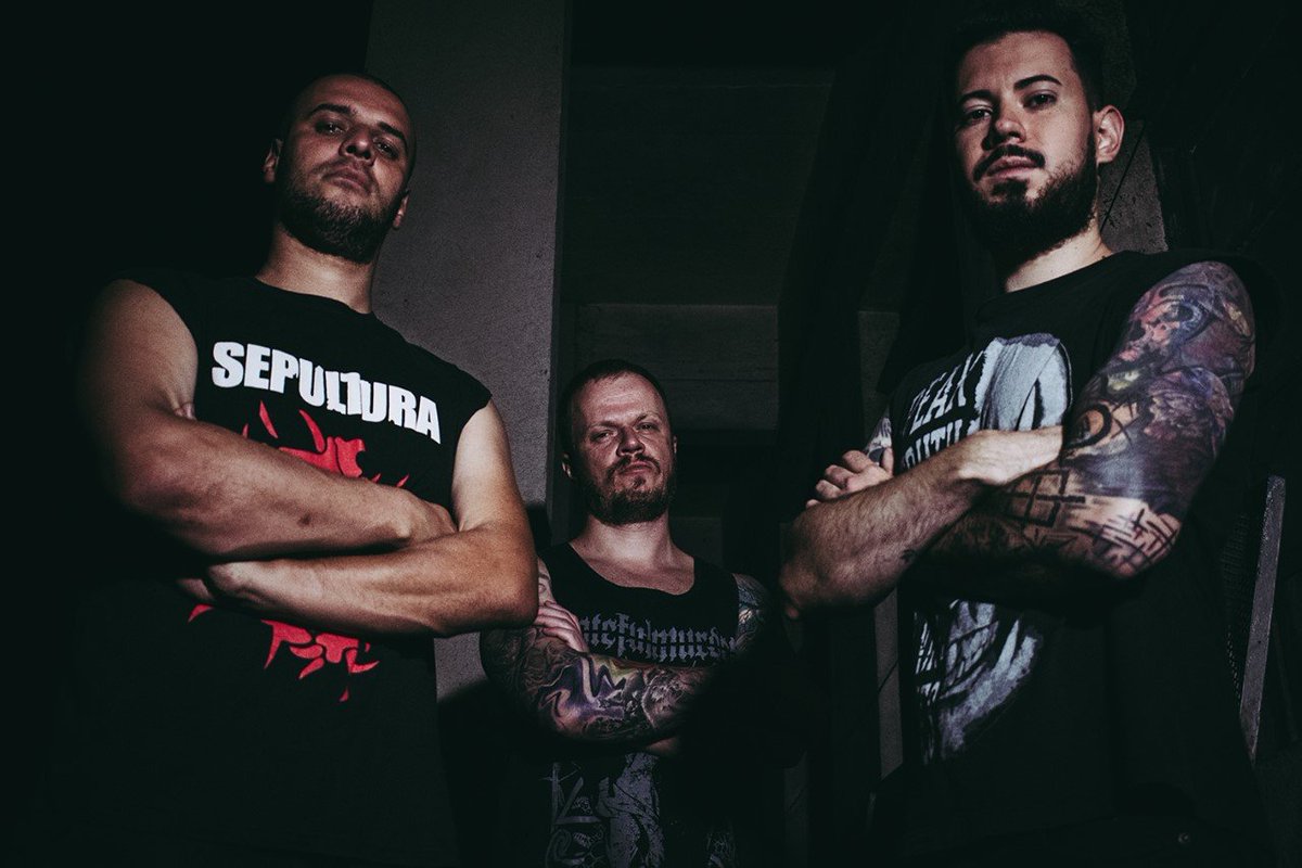 maquinaprofanaf's tweet photo. #MaquinaProfanaFest: Guttroll - Ganha destaque no metal internacional com o lançamento de "Rules"
Inscreva-se No #Blog, Compartilhe. Apoie o #Underground Seu Apoio é Muito Importante👇🤘🎧
https://t.co/y4ZEuV4a4z
#Guttroll #Metal #rules #ThrashMetal #DeathMetal #Metal https://t.co/DjjpRnVKEC