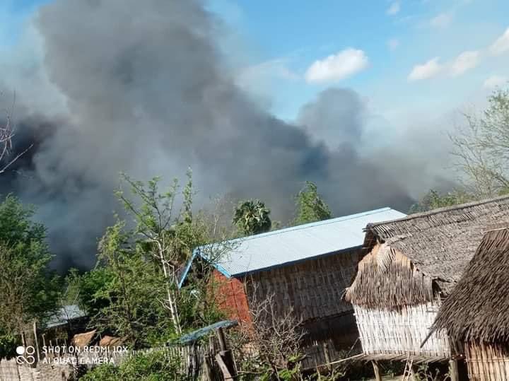 aung_myo_minn's tweet photo. Kinma village has a population of 1000 people and it’s located in Pauk Township of Magway Division, Myanmar. 

#WhatsHappeningInMyanmar https://t.co/Ppg0YLr69X