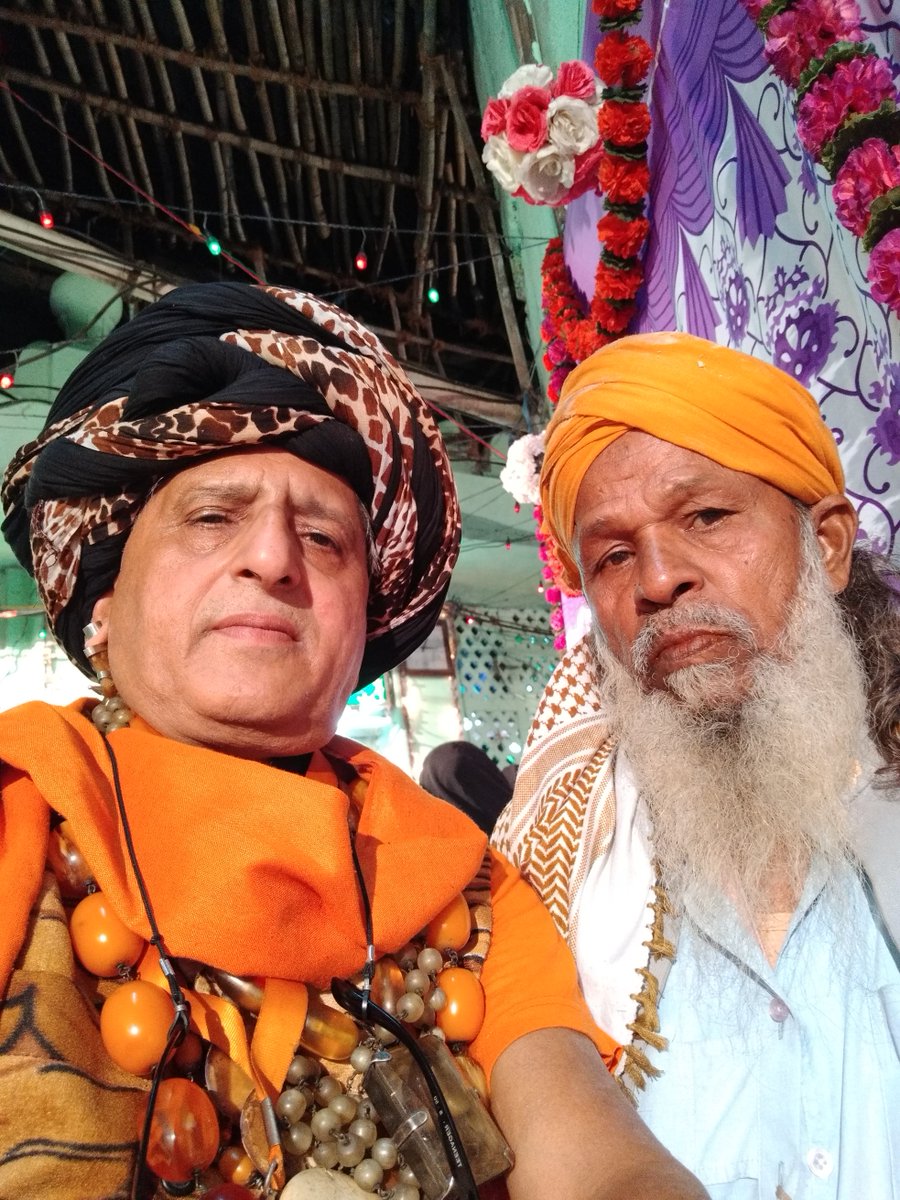 firozeshakir's tweet photo. Another #sufiorder I documented is the #banwas
#hisamuddindargah #dongri
#sufism https://t.co/6bV73es14f