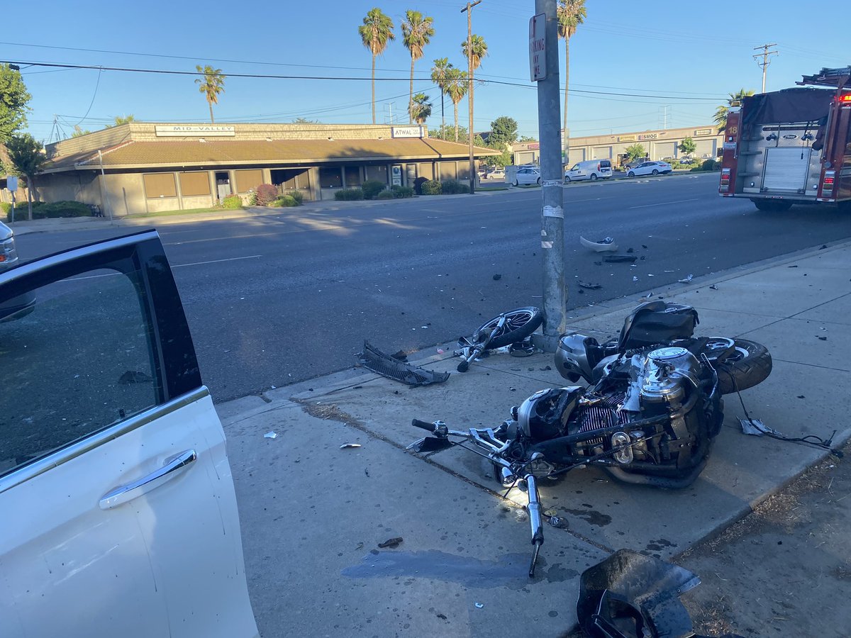 CeresFire's tweet photo. After 6pm on Sunday evening, #Ceres Engine 18 &amp; Battalion Chief 3 responded to a #vehiclecollision with injuries at Mitchell Road &amp; Colleen Way. 

Engine 18 arrived with #CeresPolice Department to find a car versus a #motorcycle with both off the roadway and minor injuries. https://t.co/WT3GisEuT0