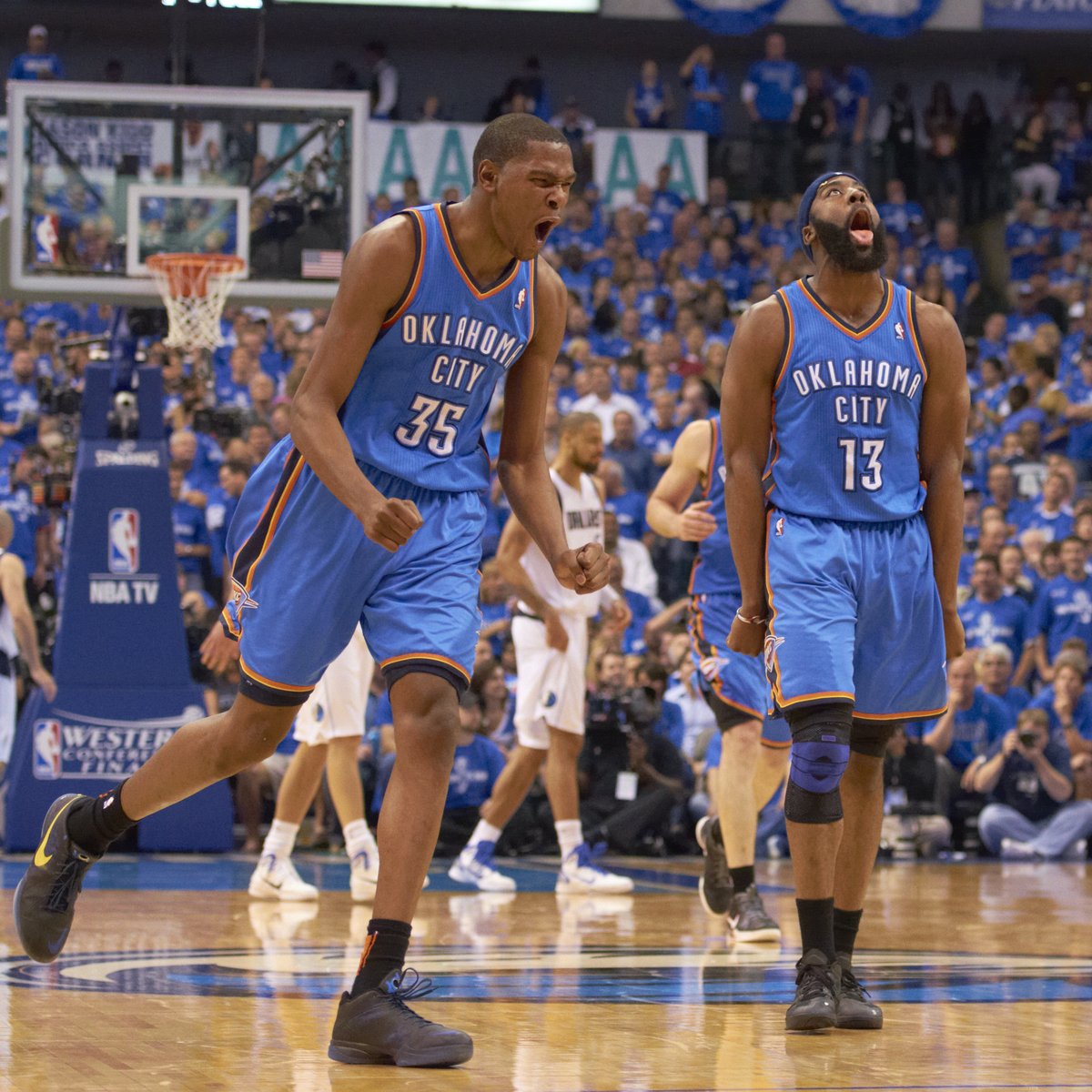 BleacherReport's tweet photo. 2011 ➡️ 2021 https://t.co/uLx1FM4xa2