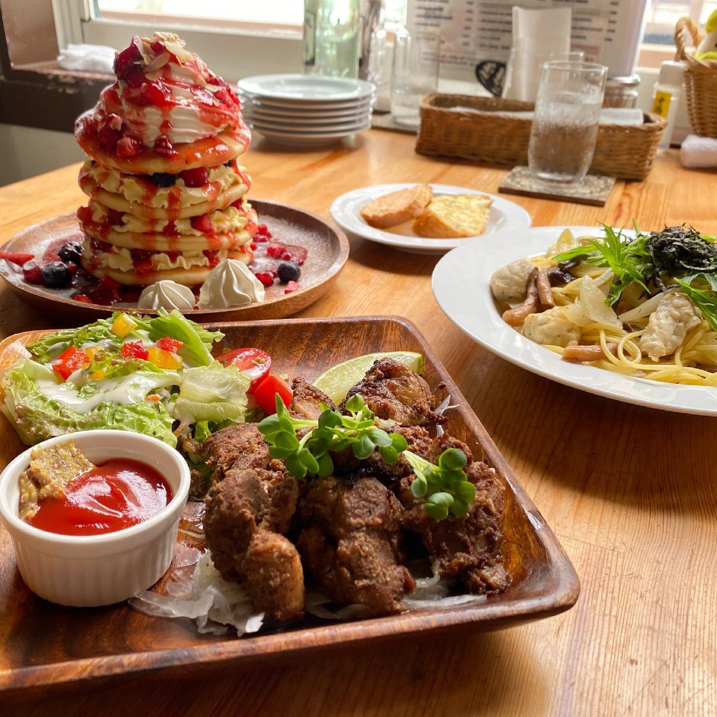 Twitter এ 寺井cod ファミリア 高浜町 のランチ フグ白子のパスタ ジャークチキン パンケーキ ファミリア 高浜町 福井県 パンケーキ フグ パスタ ジャークチキン 福井ランチ T Co 8rojgvdhbq ট ইট র