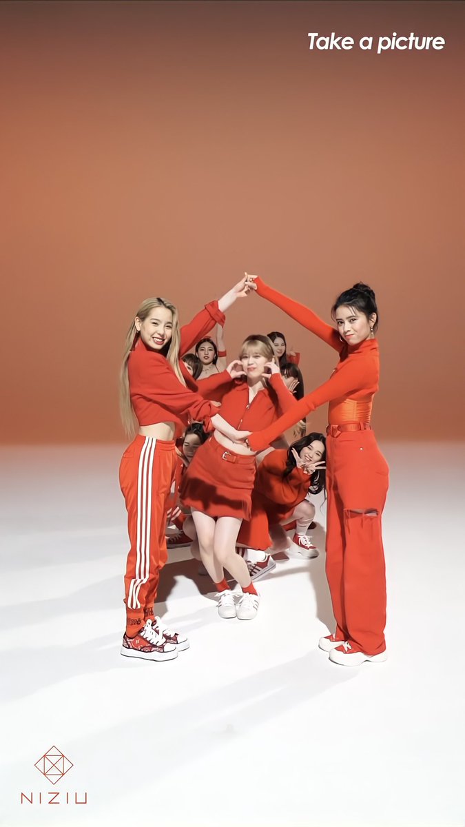 ˋˏ 高画質 NiziU ˎˊ˗ #Take_a_picture relay dance 💋 赤衣装最高です