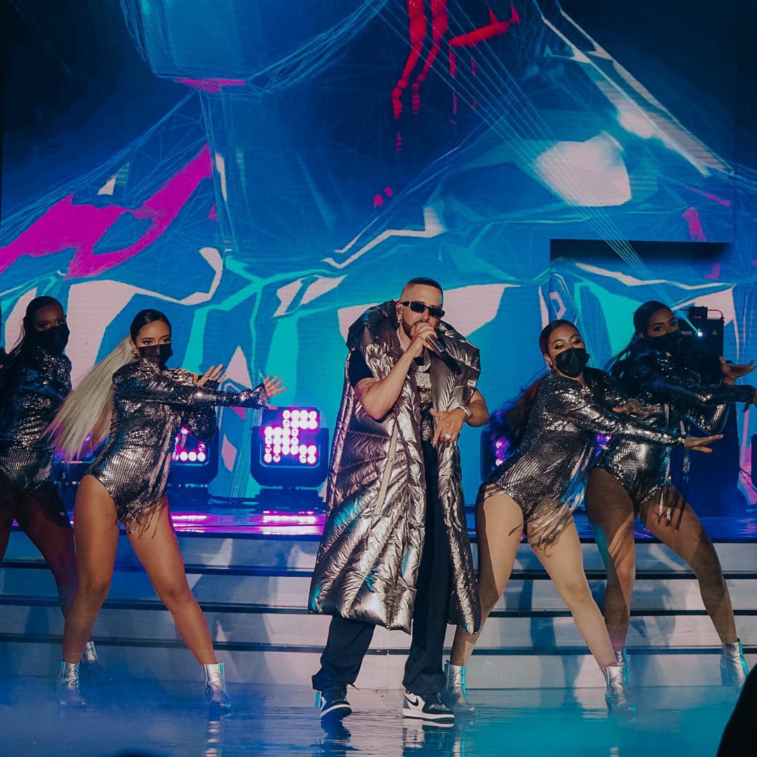 Yandel recibe el Soberano Internacional.⁣

#SDT #SoberanoSomosTodos #PremiosSoberano2021