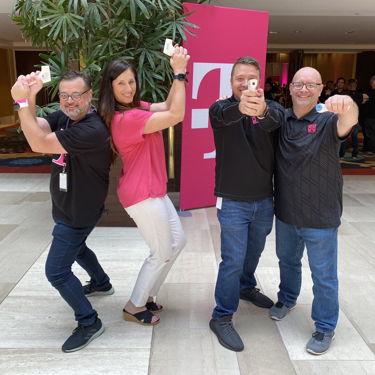 victor_lee8's tweet photo. A Texas-sized “thank you” to our Senior Leadership Team for an amazing town hall in Dallas! What an incredible opportunity to hear from our top leaders & connect with our T-Mobile family (many of whom we haven’t seen face-to-face in far too long)! #WeWontStop #IMCustomerObsessed https://t.co/mqRd9JhY2D