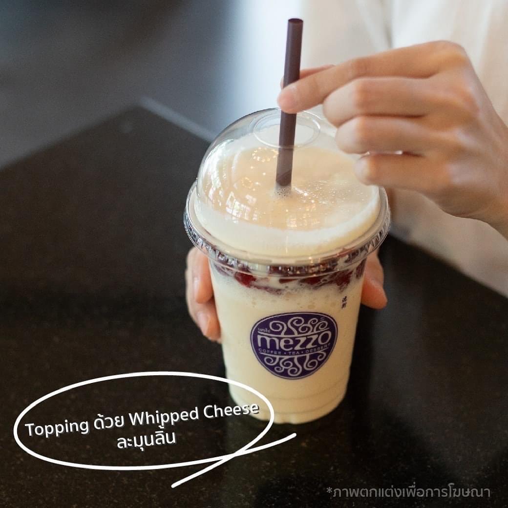 MezzoCoffee's tweet photo. Strawberry Snow Milk อีกหนึ่งเมนูที่อยากให้ลอง! Snow Milk เนื้อละเอียด หอม หวาน กำลังดี เพิ่มกิมมิคด้วย Lafruta Strawberry ปิดท้ายด้วย Topping Whipped Cheese ละมุนลิ้น 
📍ลิ้มลองได้ที่ Mezzo Coffee ทุกสาขา ยกเว้นสาขาฉะเชิงเทรา
💖Strawberry Snow Milk ขนาดปกติ95 บ./ขนาดใหญ่ 105 
บ. https://t.co/szX78KrIPk