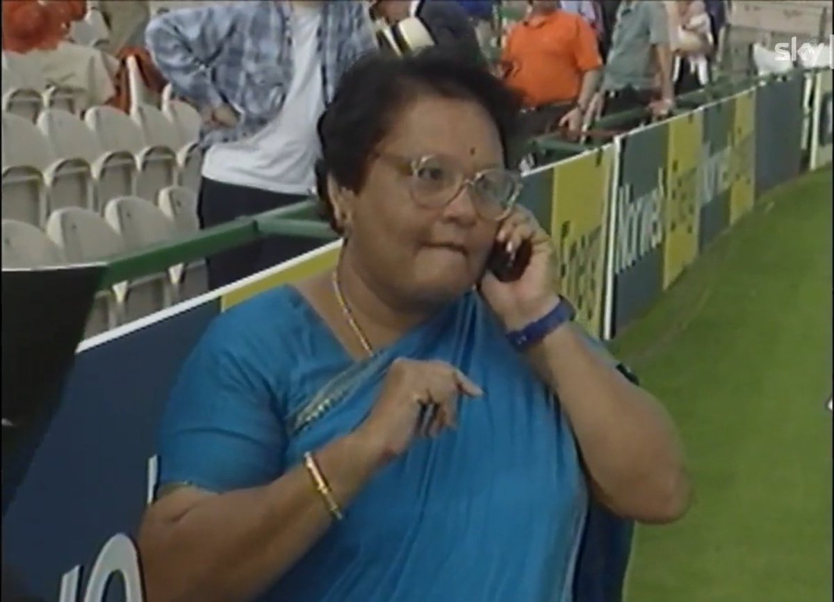 outof22yards's tweet photo. Some stills from the Sky Sports' coverage of India vs Eng series 1999.

1. Neetu David on strike with India on the brink of a win.

2. A Young Anjum Chopra animated with nervous excitement.

3. An ecstatic Jyoti Ji calling the WCAI president after the win. https://t.co/j8h1cCOYM0