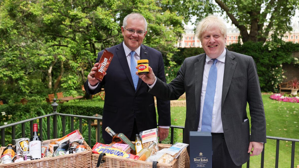 Hey Boris, did Scomo give you the hot tip that along with the free trade agreement, Aussie owned and made Just Cuts is ALREADY in the United Kingdom? 
Even better hair days are ahead 😜  
📸  The Times