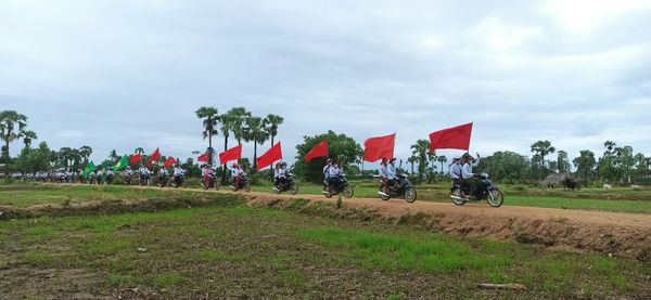 Matthew Tostevin (@tostevinm) on Twitter photo Protests against Myanmar's military junta today and every day #WhatsHappeningInMyanmar Protests against Myanmar's military junta today and every day #WhatsHappeningInMyanmar