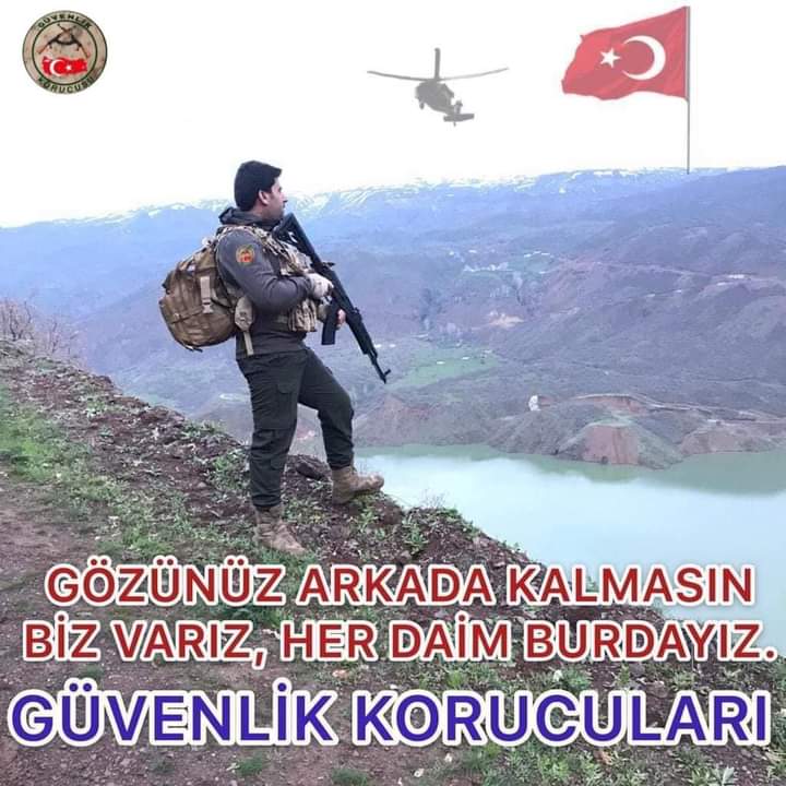 RecepSN85431582's tweet photo. Dağ taş yağmur kaya kar çamur söz konusu vatansa güvenlik korucuları her yerde https://t.co/JLiyZyQ6rP