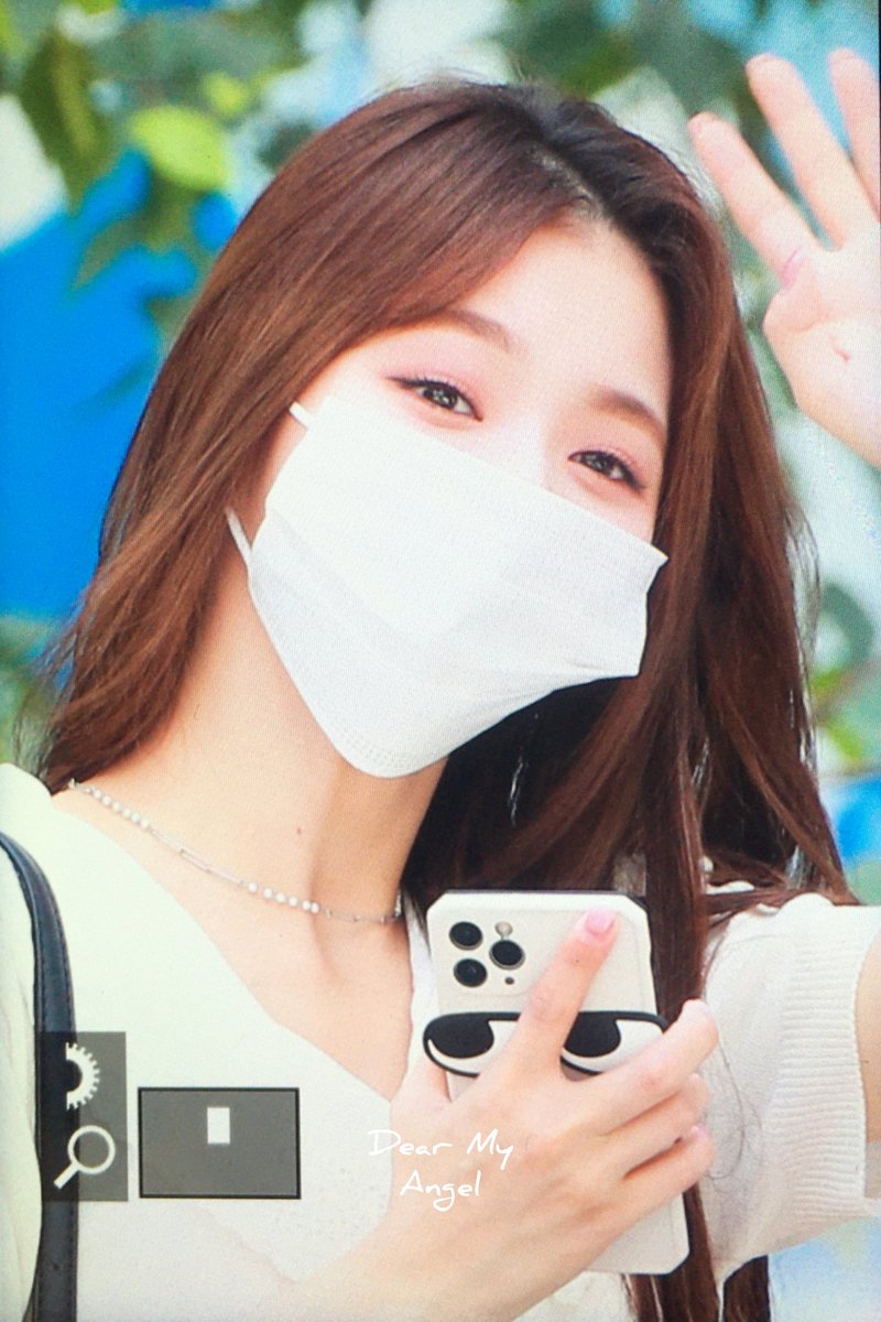 DearMyAngel0601's tweet photo. 210616 퇴근 프리뷰🐥

#프로미스나인  #FROMIS_9 
#이나경  #나경 #LeeNaGyung
#ナギョン https://t.co/3mBWHQ0s5V