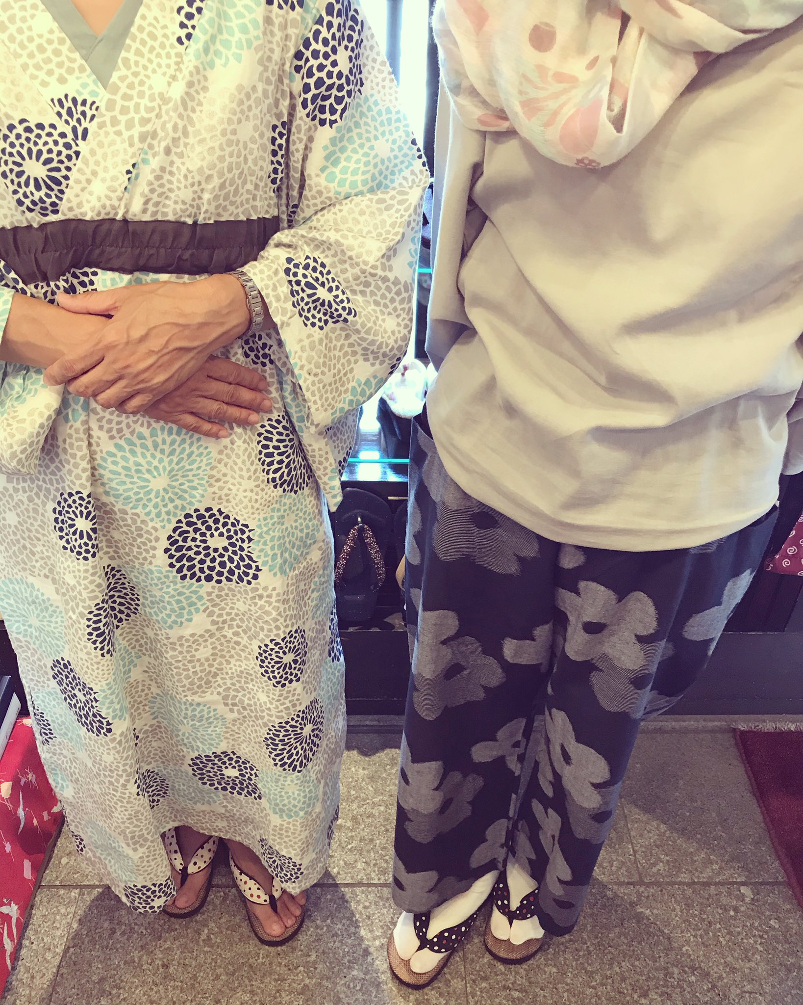 大和工房ならまち店 お揃い雪駄 素敵です 大和工房 雪駄 Setta 草履 花緒 鼻緒 奈良 Nara ならまち 大和工房ならまち店 R429 黒 白 ポリエステルちりめん 水玉 パナマメッシュ 足袋ソックス 和モダンstyle 女性 ファッション 婦人 Ladies